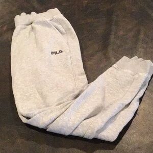 Fila  Gray Sweatpants size extra small